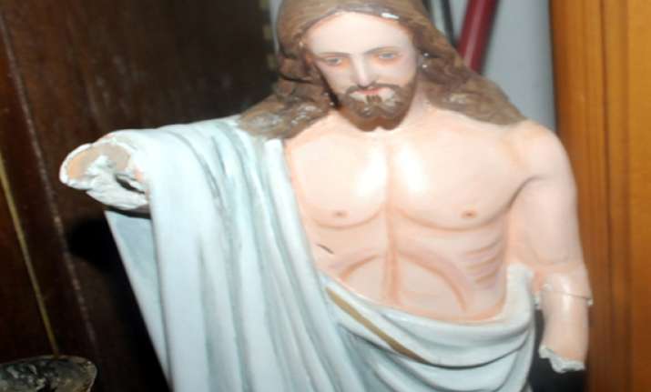 church attacked in mangalore