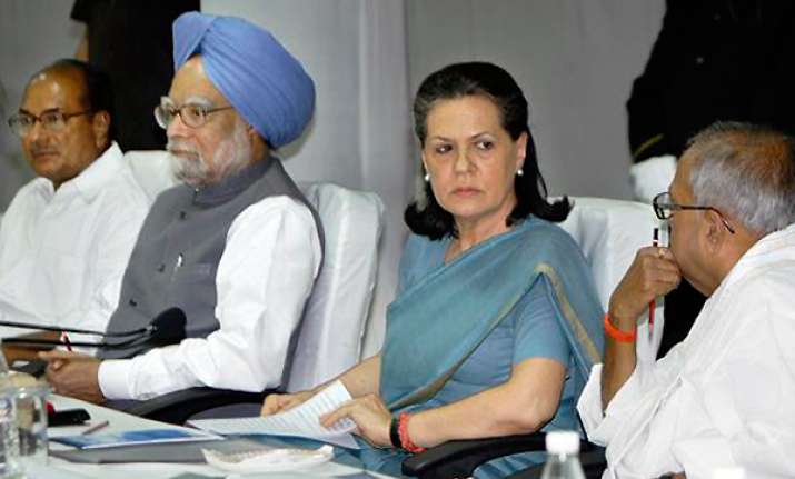 congress core group meets on mamata s demand to sack trivedi