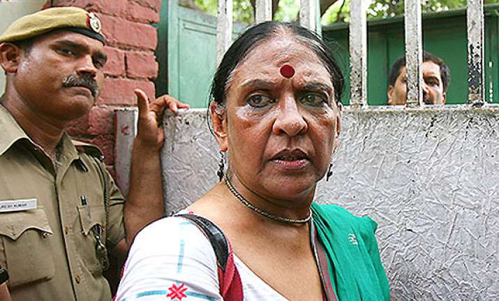 court orders trial of jaya jaitly in tehelka case