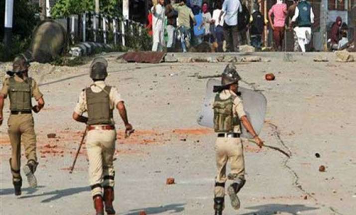 curfew imposed in mp town after clash 7 injured 33 held