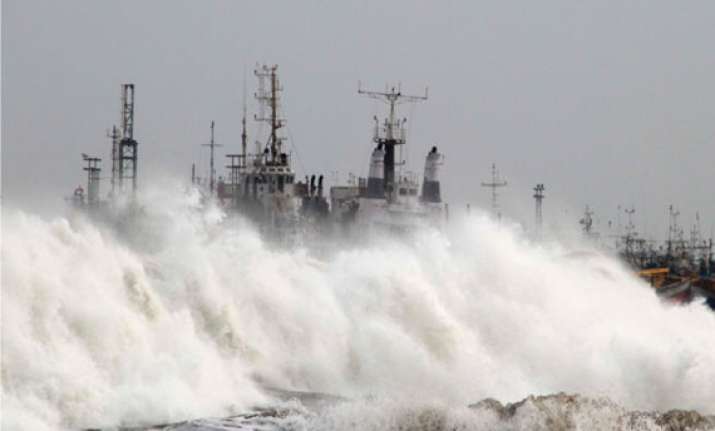 cyclone flood toll hits 36 odisha seeks rs 1 523cr in aid