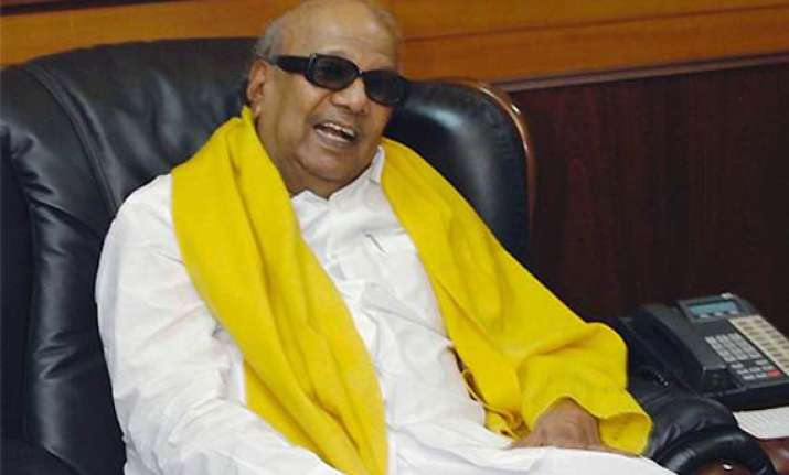 dmk cabinet resigns