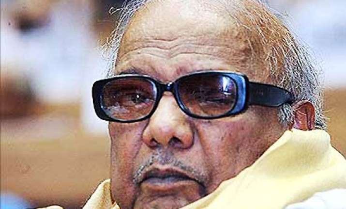 dmk may pull out its ministers at centre on friday