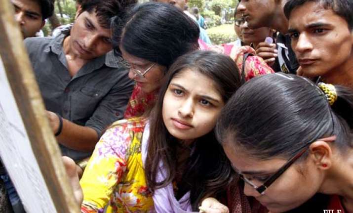 du announces 7th cut off list most colleges close admissions