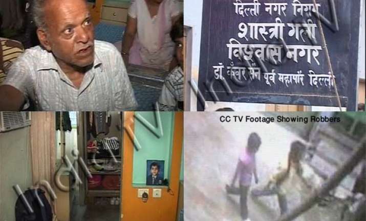 daylight robbery in east delhi