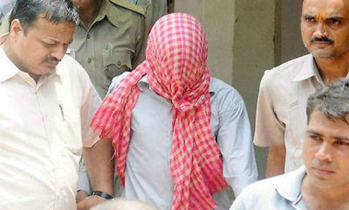 december 16 gangrape case two convicts file appeal in hc
