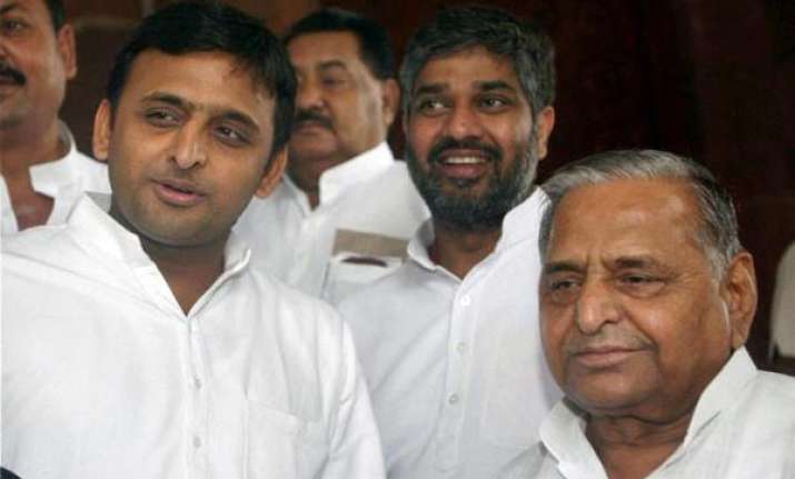 decision on joining upa would be taken by mulayam says