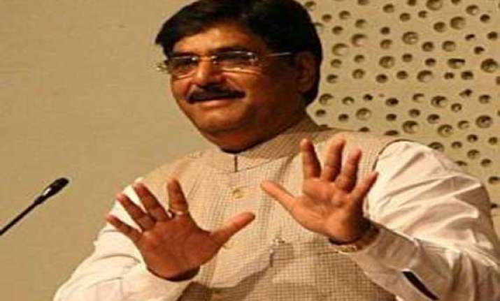 delay in payment of mnrega wages to attract punishment munde