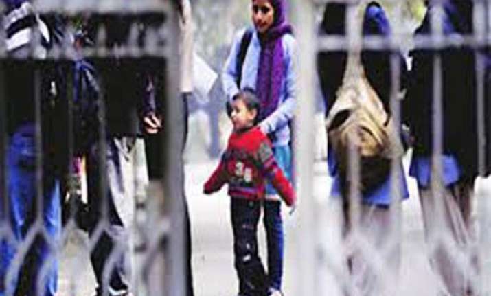delhi hc extends stay on nursery admission till april 2