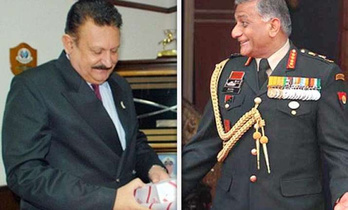 delhi court warns ex army chief v k singh of action