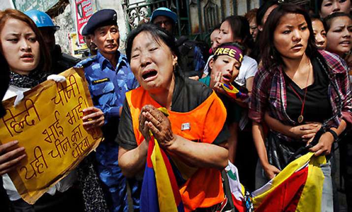 delhi hc asks police not to harass people from north east