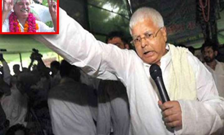delhi rjd mla quits party to protest lalu s remarks against