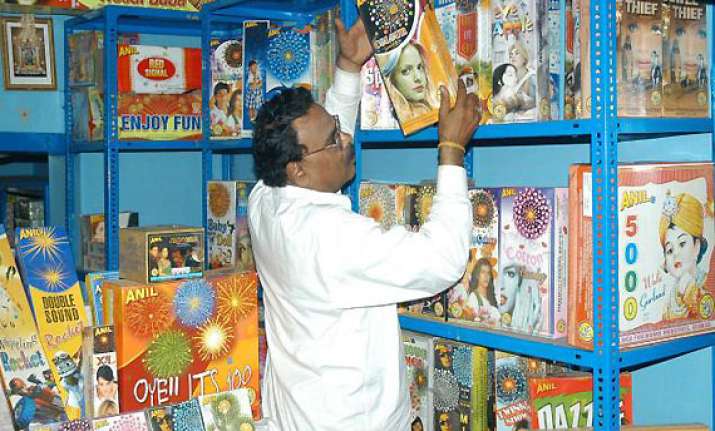 denied licence to sell crackers delhi shopkeepers move hc