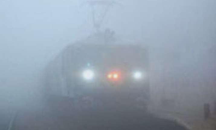 dense fog in ncr delays 23 trains