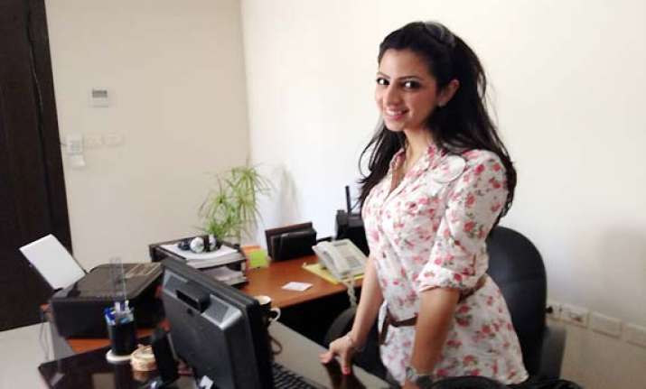 deoband fatwa appointment of muslim women as receptionist