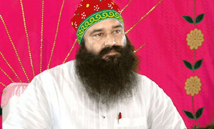 dera sacha sauda tightlipped on support in punjab polls