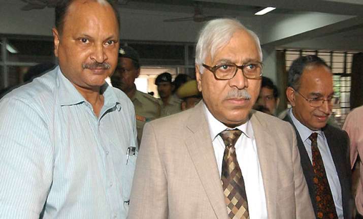 ec slaps ban on all exit opinion polls till march 3