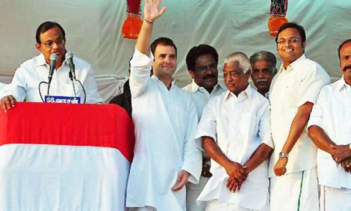 elders must give way to younger leaders says chidambaram in