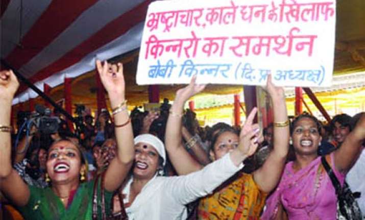 eunuchs come out in support of anna