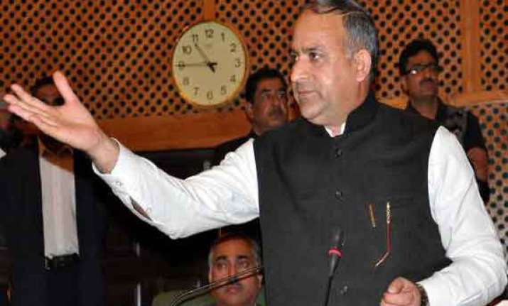 ex minister accused of sexual assault attends assembly