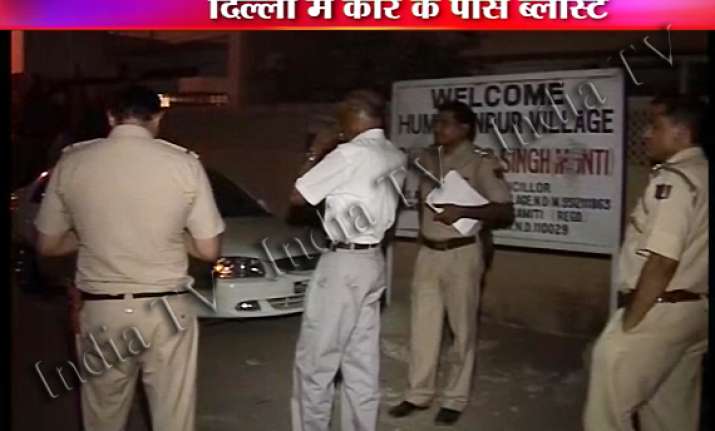 explosion in car in south delhi