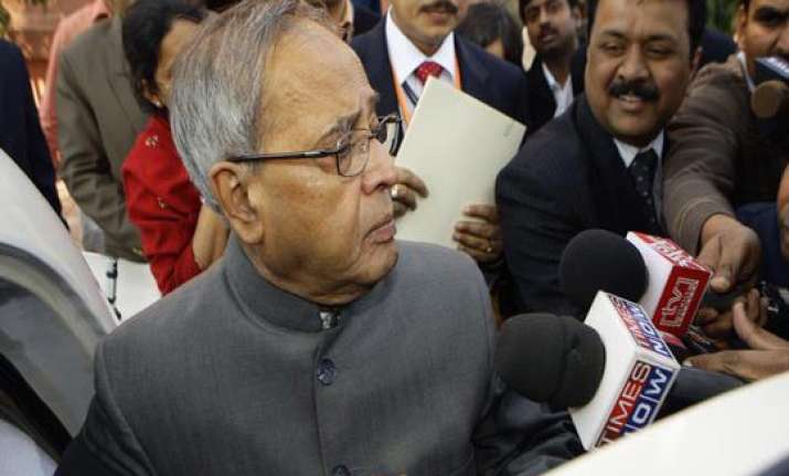 fii investment limit in corporate bonds hiked to 40 billion