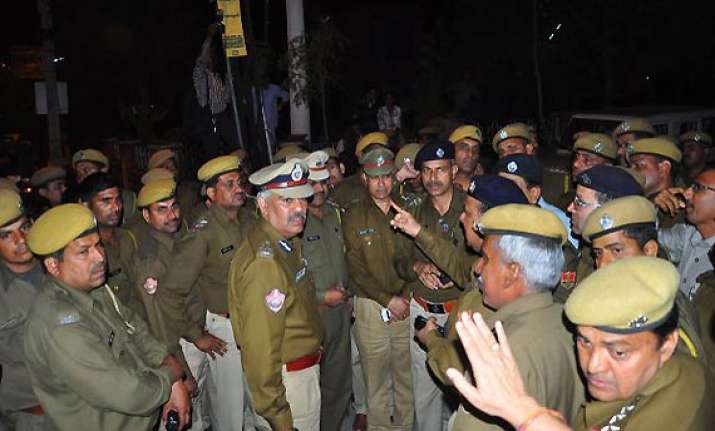 fir against rajasthan igp for assaulting official driver
