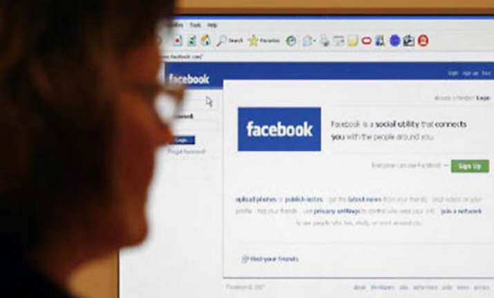 facebook scare 2 lakh accounts hacked in bangalore