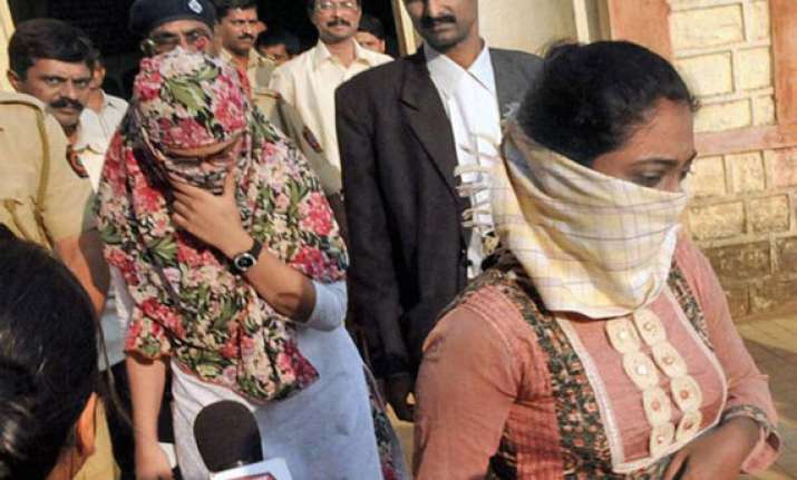 facebook row police to drop case against girls