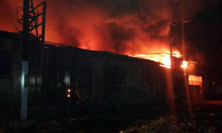fire guts dyeing factory in bhiwandi
