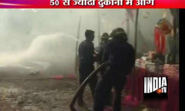 girl dies in vadodara cracker blaze