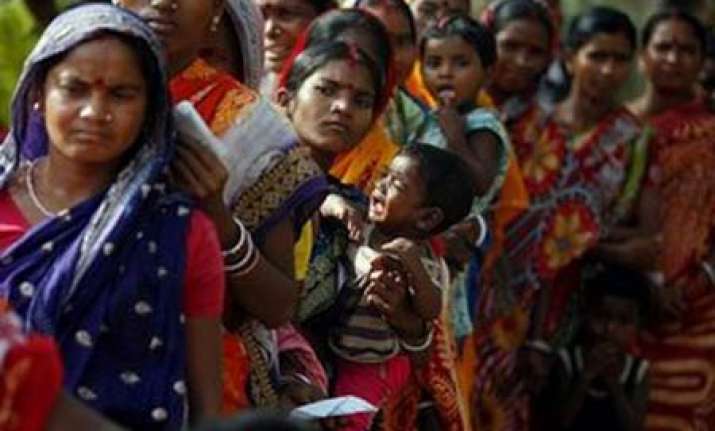nearly 75 per cent vote in first phase of bengal polls