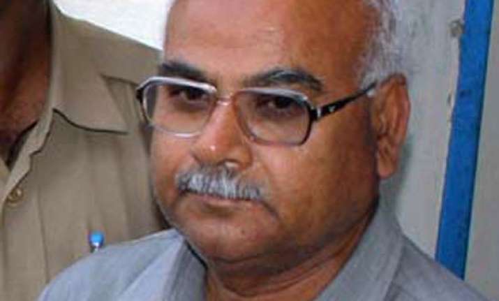 five lucknow jail staff supended for dy cmo s death in