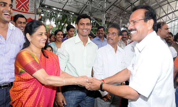 five more join bjp ministry in karnataka reddys kept out