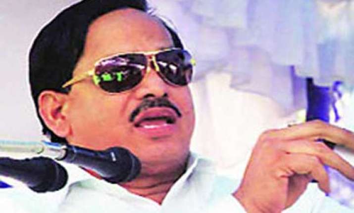four and half chief ministers running up says bsp leader