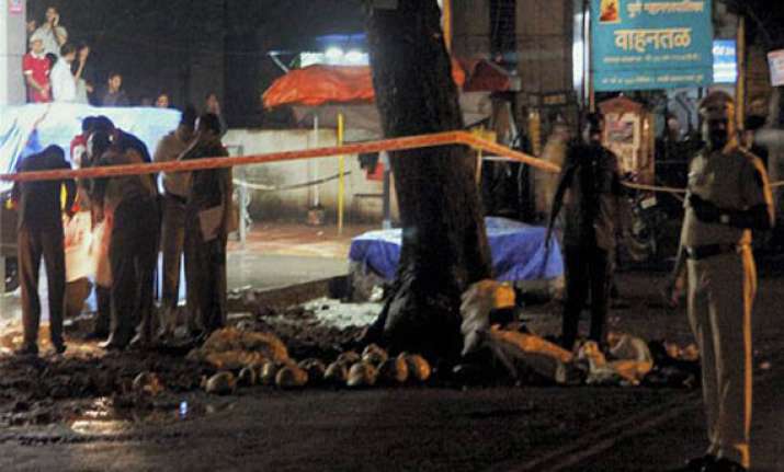 four im operatives arrested for pune blasts