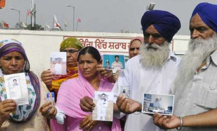 free phone calls for families of punjabis stranded in iraq
