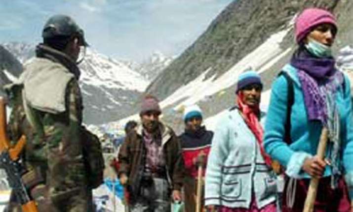 fresh batch of over 300 pilgrims leave for amarnath