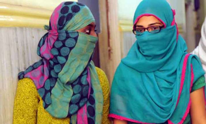 girls embroiled in facebook controversy invited by iim