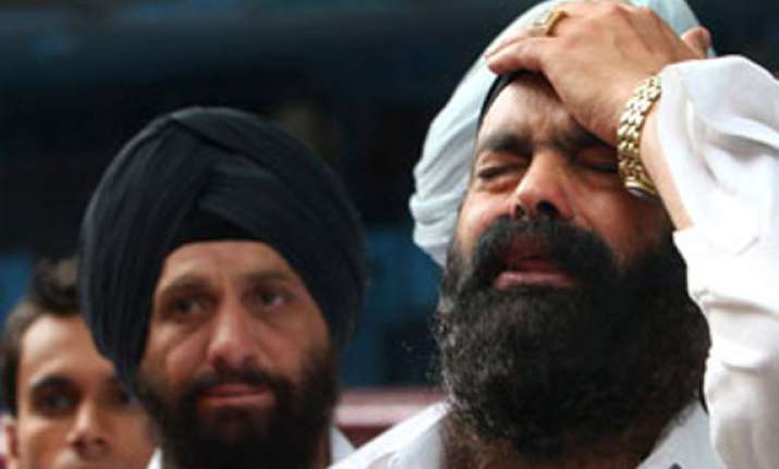 give death certificate to delhi blast victim s kin court