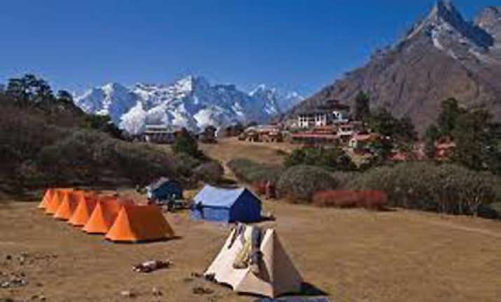 global himalayan expedition flagged off in ladakh