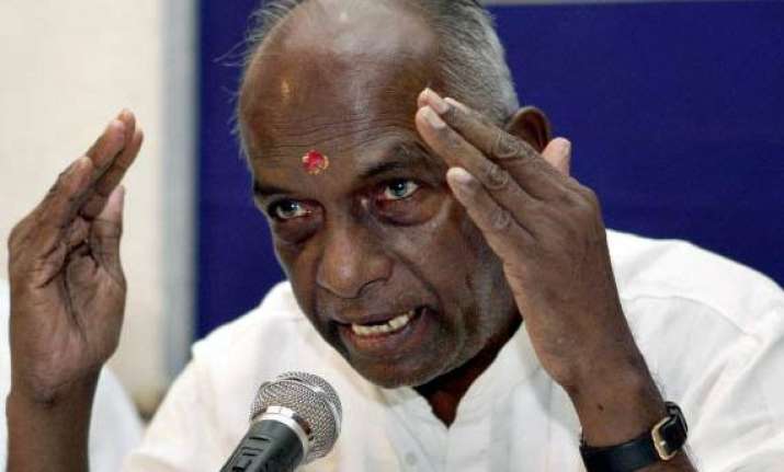 govindacharya criticises congress bjp over corruption