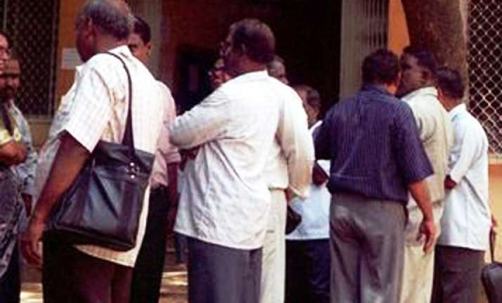 govt raises dearness allowance by 7 percent point