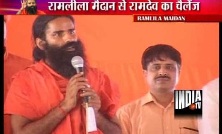 govt s efforts fail ramdev to go ahead with his fast