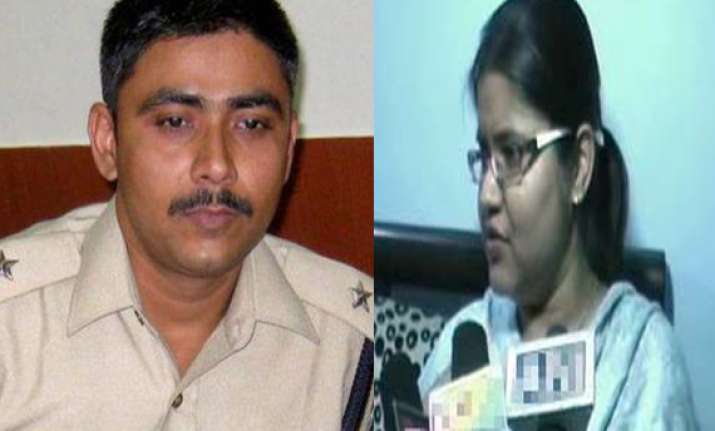 govt should order cbi probe into ips officer s killing says