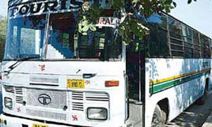 govt announces crackdown on all commercial vehicles with