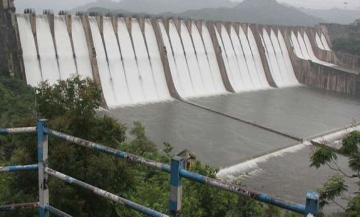 gujarat can install gates on dam but can t close them centre