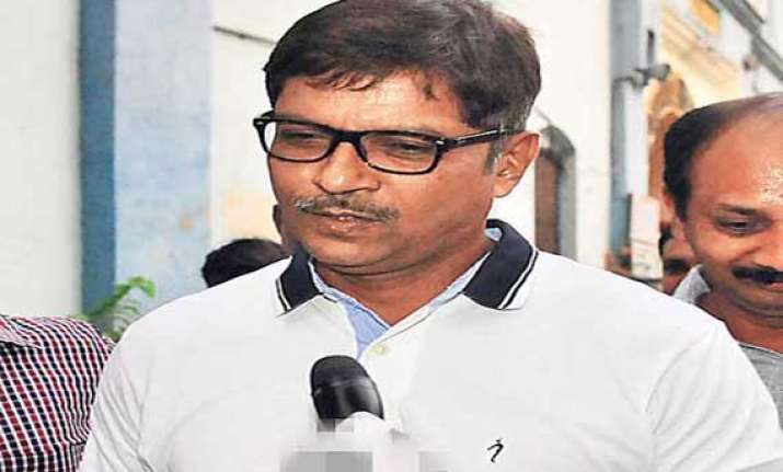gujarat govt reinstates ishrat encounter accused singhal