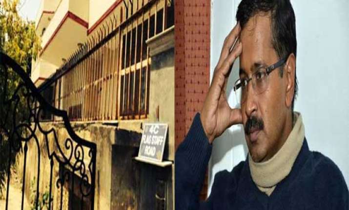 hc notice to owner who rented house to kejriwal