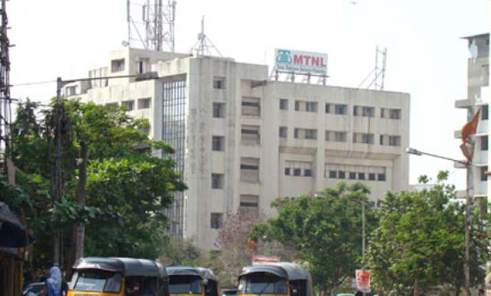 hackers shut down india telecom operator s website